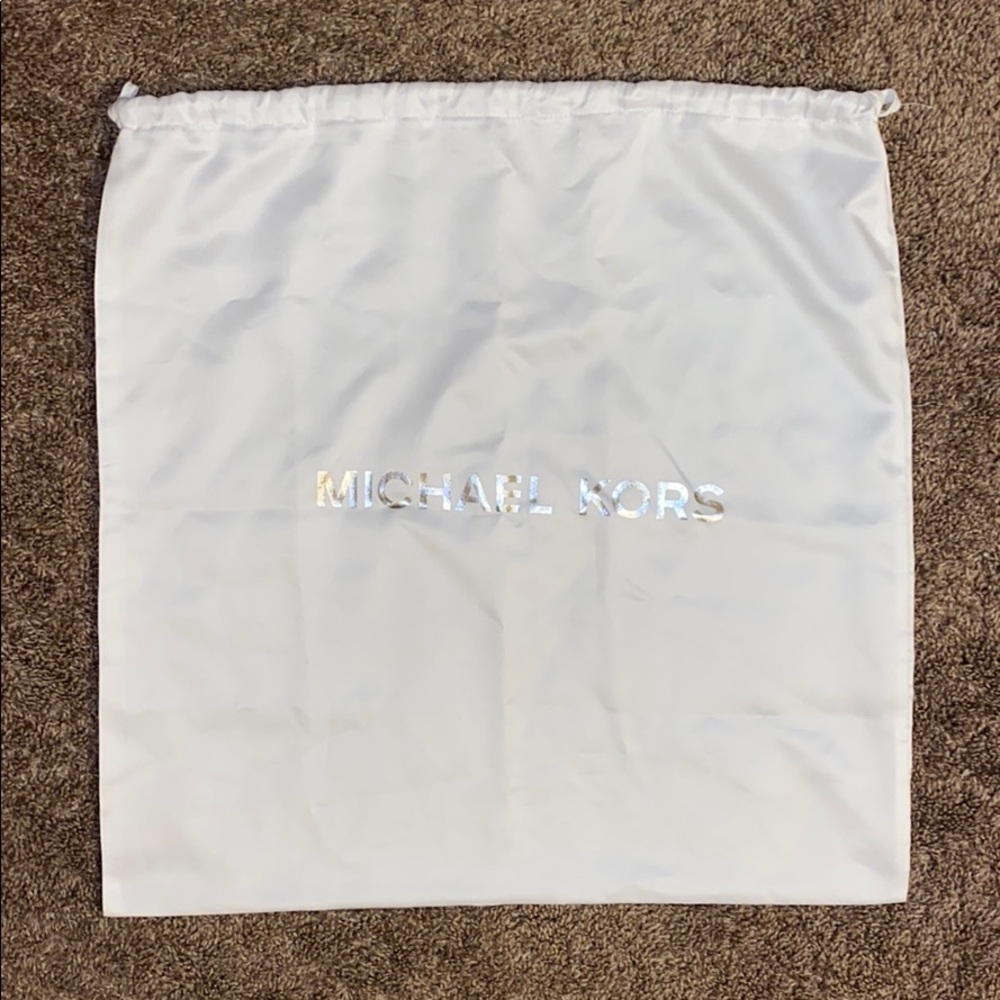 Michael Kor’a Dust Cover
